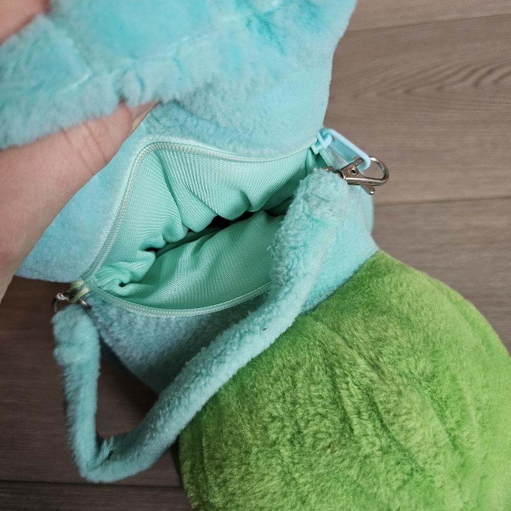 Vintage 90s Pokemon Bulbasaur Zipper Pouch - Picture 9 of 12